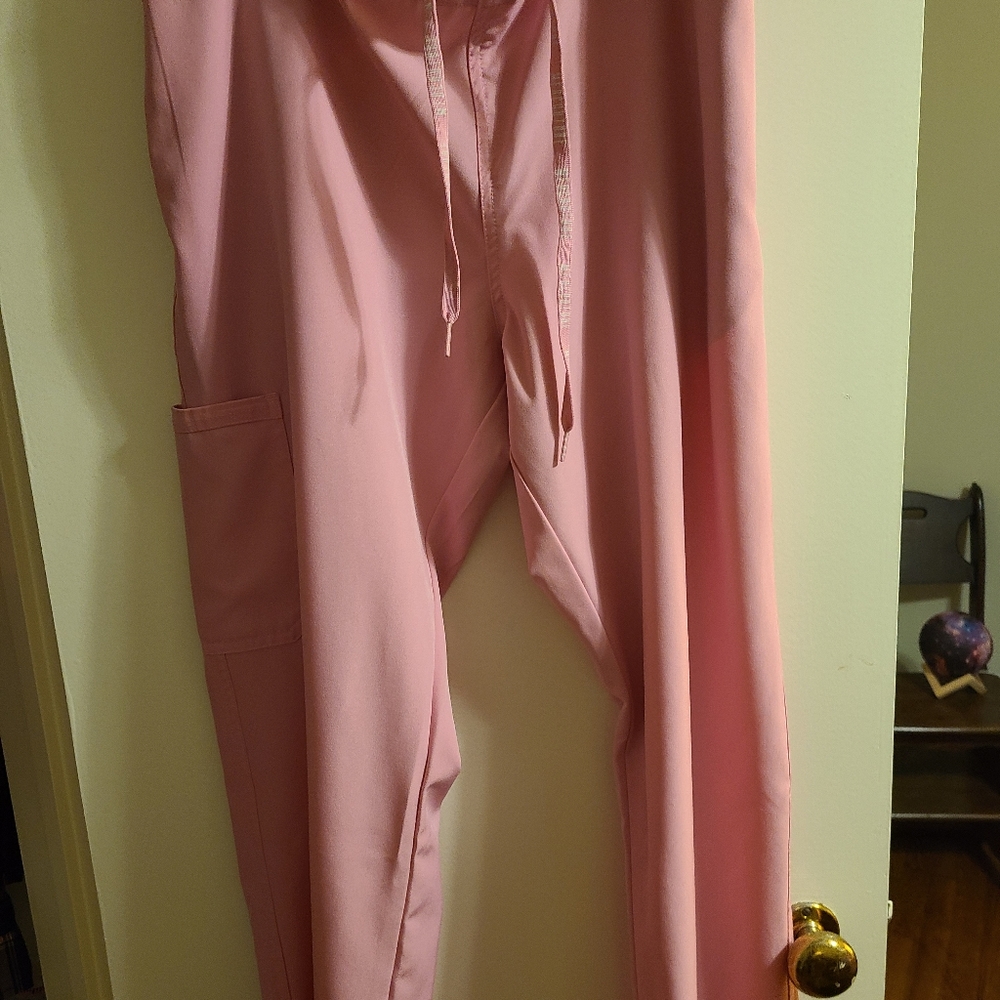Scrub set - Picture 3 of 4